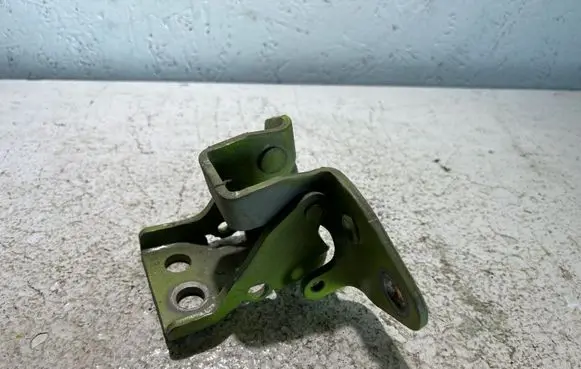 Dodge Challenger Front door upper hinge