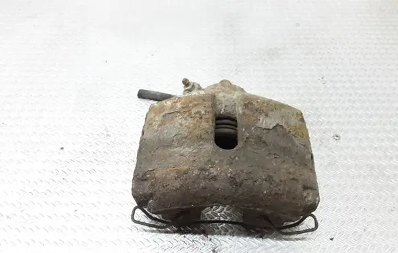Volkswagen PASSAT B6 Front brake caliper