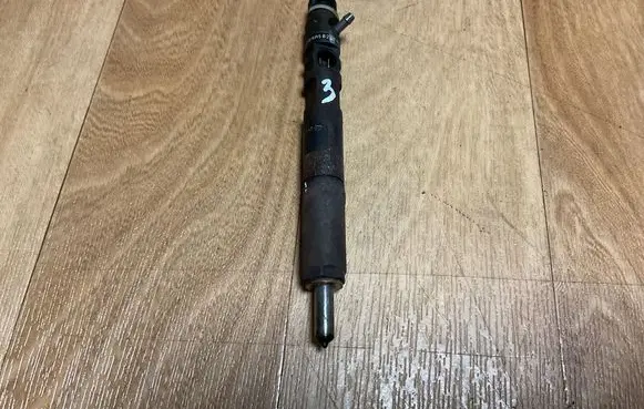 Ford Focus Fuel injector 2T1Q9F593AA
