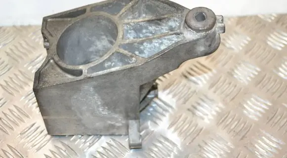 Mercedes-Benz Sprinter W906 Engine mount bracket A6462230404 ENAC46000 68340022