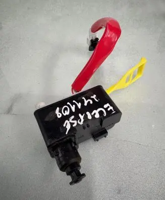 Mitsubishi Eclipse Cross Fuel tank cap lock 211021