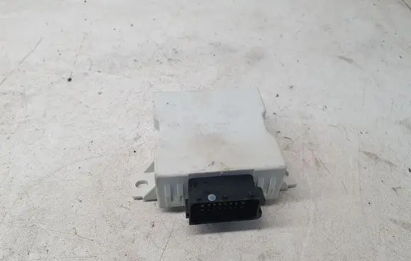 Toyota Avensis T250 Window control relay 8594005040