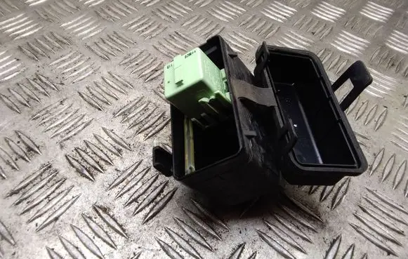 Mini One - Cooper Coupe R56 Fuse box set 61142755704