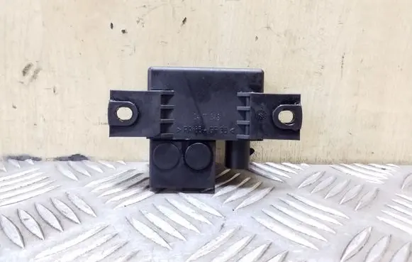 Mercedes-Benz CLS C219 Other relay A0025426419 0332002167