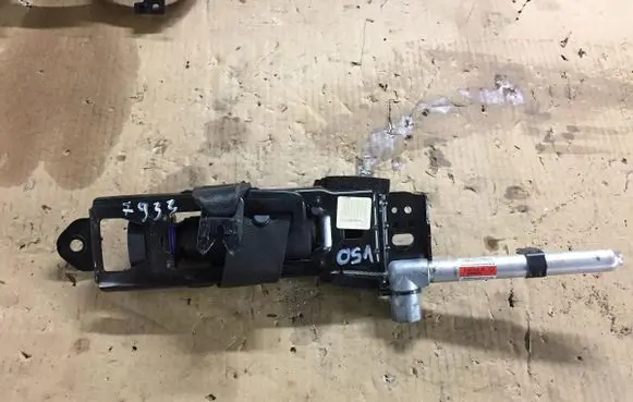 Volvo V50 Front seatbelt