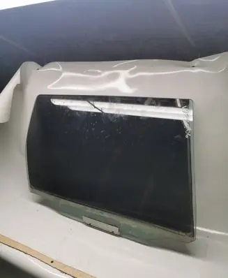Rear door window glass