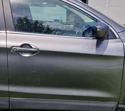 Nissan Qashqai Front door 