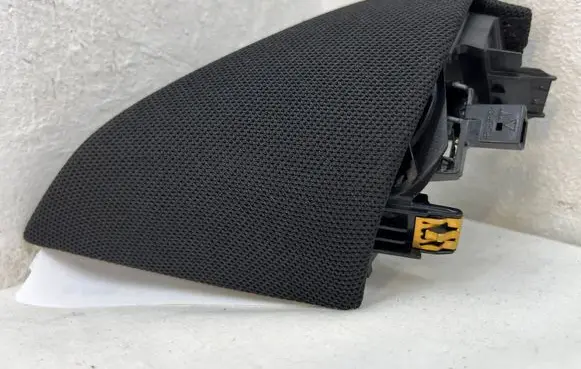 Tesla Model 3 Front door high frequency speaker 107974100A 109565700F