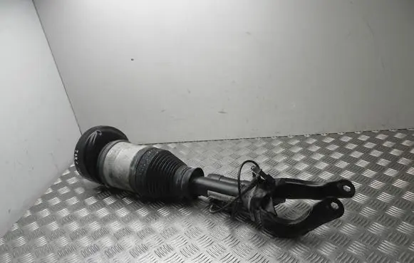 Mercedes-Benz GLE W167 Front air suspension shock absorber A1673203113