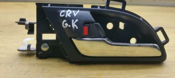 Honda CR-V Rear door interior handle