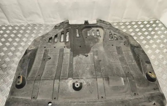 Engine splash shield/under tray