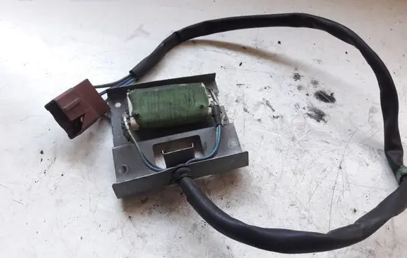 Rover 620 Heater blower fan relay 