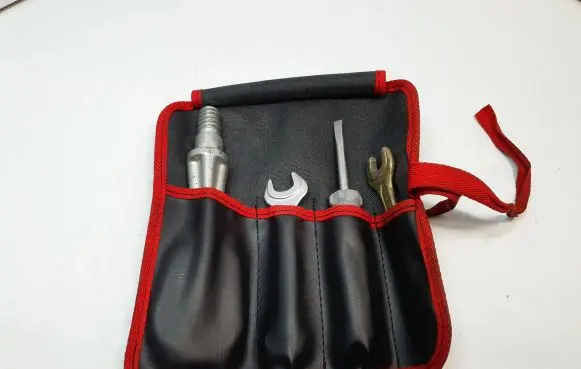 BMW 5 E60 E61 Tool set 71106790053 71111182747 71111179629