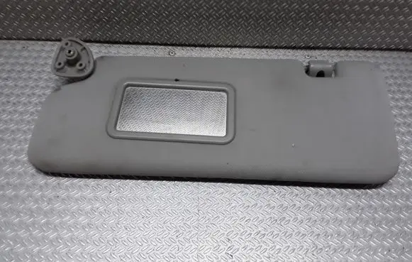 SsangYong Kyron Sun visor