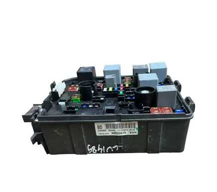Opel Mokka Fuse module 94520915