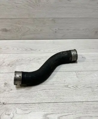 BMW 3 F30 F35 F31 Intercooler hose/pipe 7638455 15476810