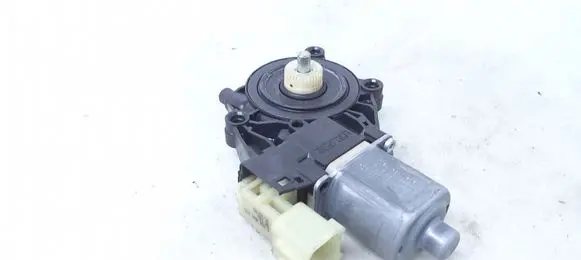 Ford Fiesta Front door window regulator motor 8A6114A389B
