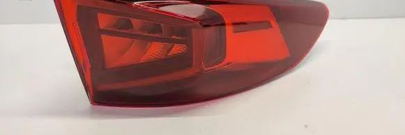 Rear/tail lights