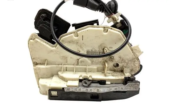 Skoda Octavia Mk3 (5E) Front door lock 5E1837016