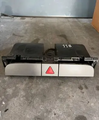 Volkswagen PASSAT B6 Dashboard storage box/compartment 3C085807