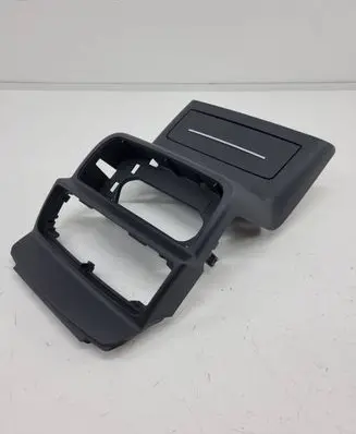 Audi Q7 4M Other center console (tunnel) element 4M0864147A