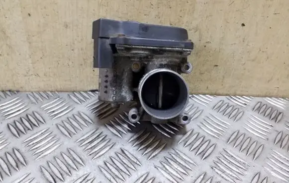 Volkswagen Polo V 6R Throttle valve 03D133062E A2C53060088