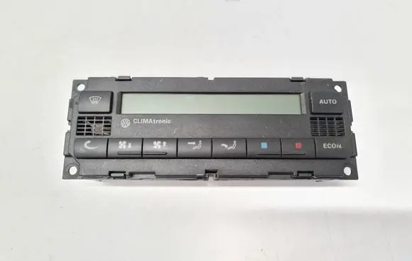 Volkswagen Golf IV Climate control unit