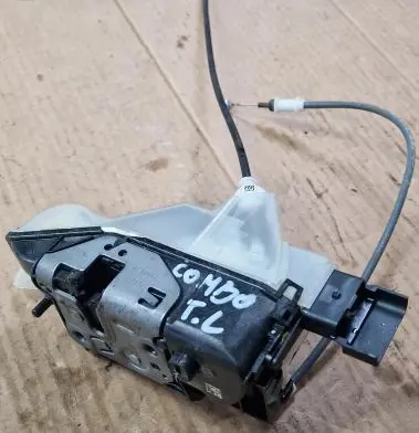 Opel Combo E Tailgate/trunk/boot lock/catch/latch 16943587