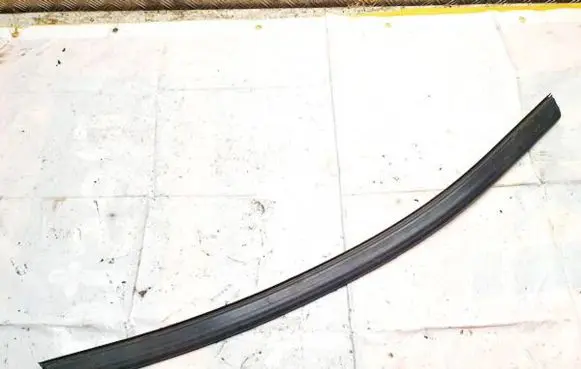 BMW X1 E84 Rubber seal front coupe door 2990366al 2990366-al