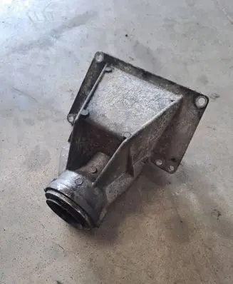 BMW 3 F30 F35 F31 Driveshaft support bearing bracket 7587862 8653616