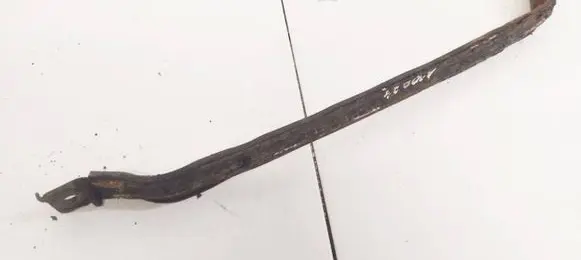 Fuel tank mounting bracket
