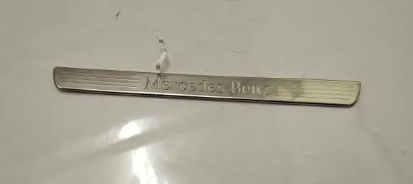 Mercedes-Benz GLS X166 Front sill trim cover A1666809500