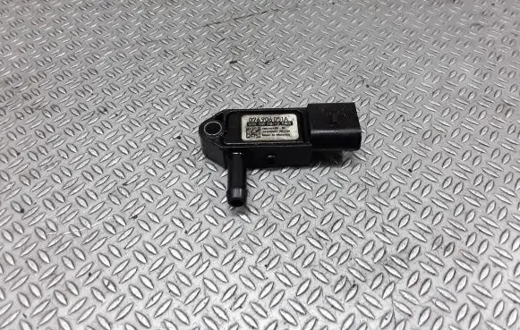 Volkswagen PASSAT B6 Air pressure sensor 076906051A
