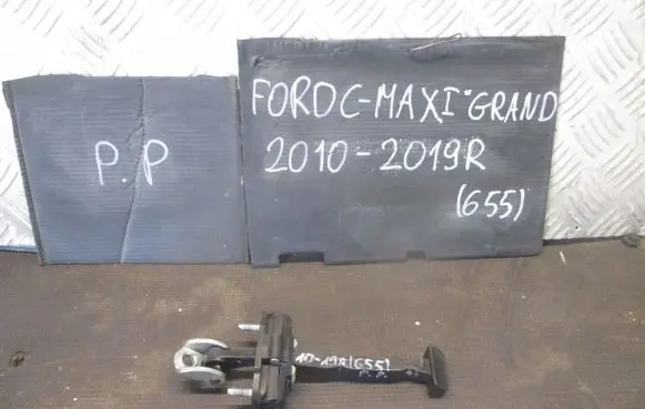 Ford C-MAX I Front door check strap stopper 