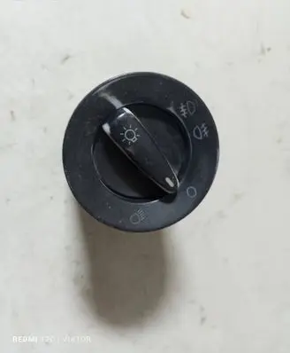Volkswagen Golf IV Light switch 1C0941531A K05738