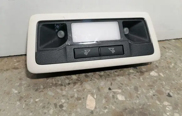 Lexus ES 250 - 300 - 330 LED ballast control module 