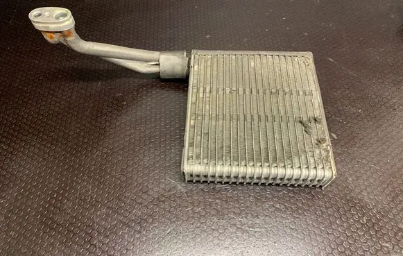 Audi A6 Allroad C5 Air conditioning (A/C) radiator (interior) 