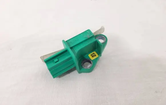 Volkswagen Golf V Airbag deployment crash/impact sensor 1K0909606C 5WK43544