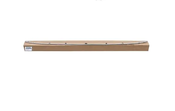 Toyota Verso Front bumper upper radiator grill