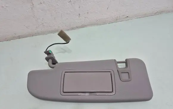 Alfa Romeo Giulia Sun visor 
