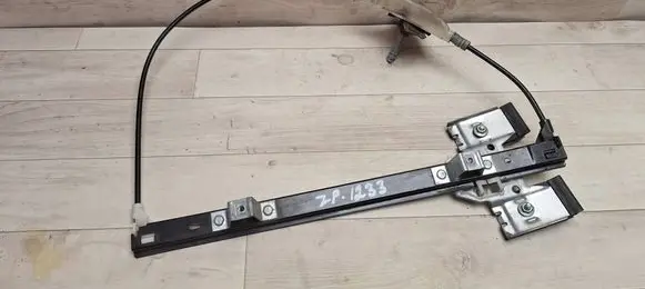 Land Rover Freelander Rear door manual window regulator 
