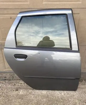 Fiat Punto (188) Rear door