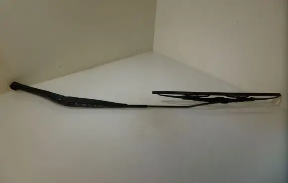 Opel Vectra C Windshield/front glass wiper blade 13188256 602001900