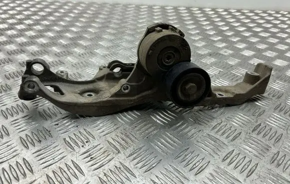 Ford Kuga II Generator/alternator belt tensioner