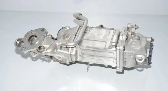 BMW X5 G05 EGR valve cooler 11718598309 8598309