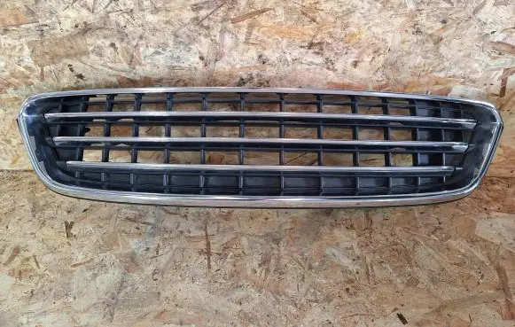Mini Cooper Countryman R60 Front bumper upper radiator grill