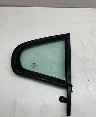 Volvo S60 Rear vent window glass 43R000016