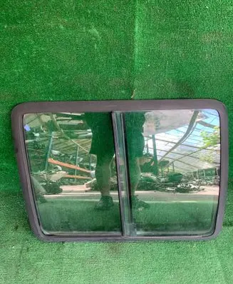 Fiat Doblo Sliding door window/glass 