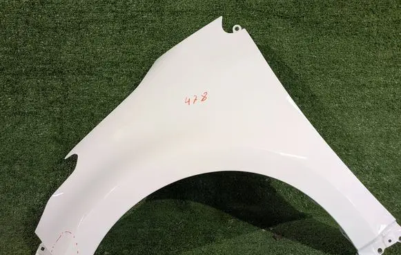Toyota Yaris XP210 Fender 