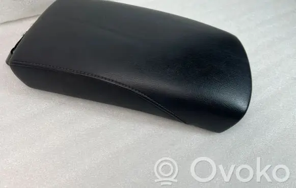 Nissan X-Trail T32 Armrest